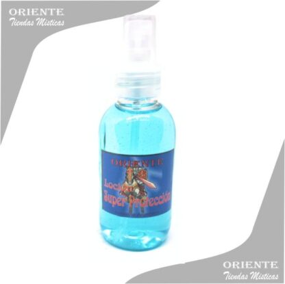 Locion super proteccion , de color celeste con etiqueta de cristo con los brazos abierto también denominado spray aurico protección o o perfume protección