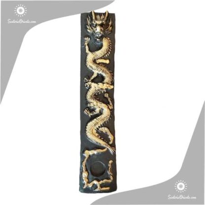 porta sahumerio largo con imagen de dragon en relieve fondo negro